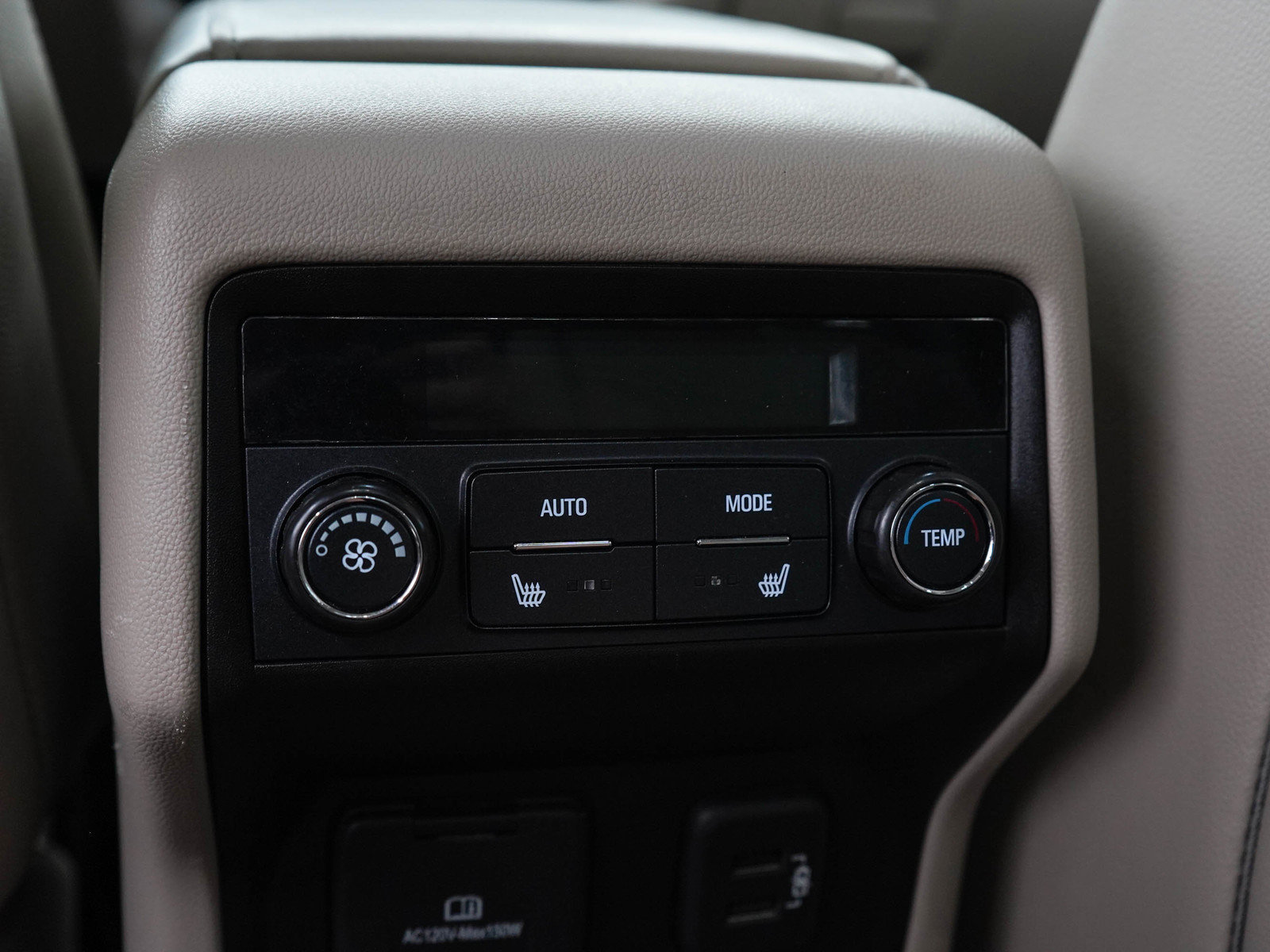 Used 2019 GMC Acadia Denali AWD/4WD image 17