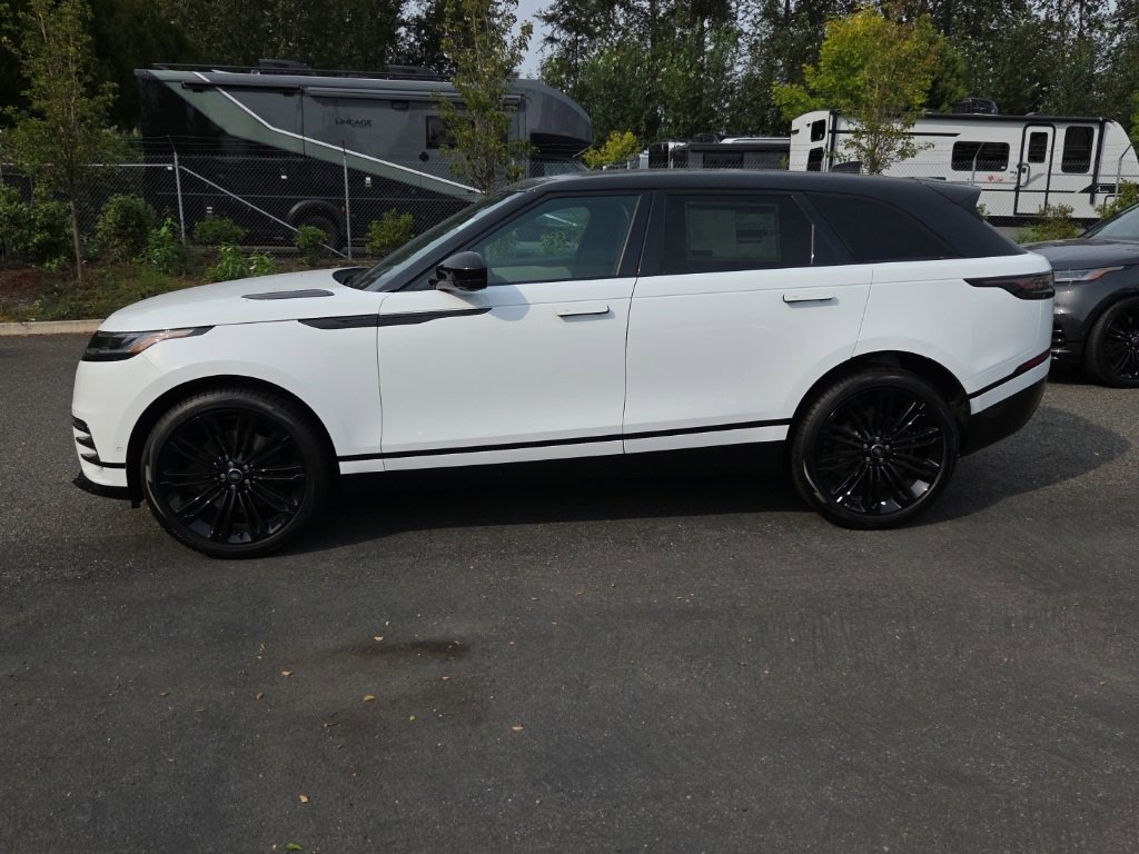 New 2026 Land Rover Range Rover Velar Dynamic SE image 2