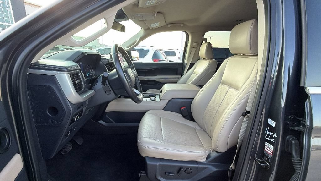 Used 2023 Ford Expedition Max XLT AWD/4WD image 13