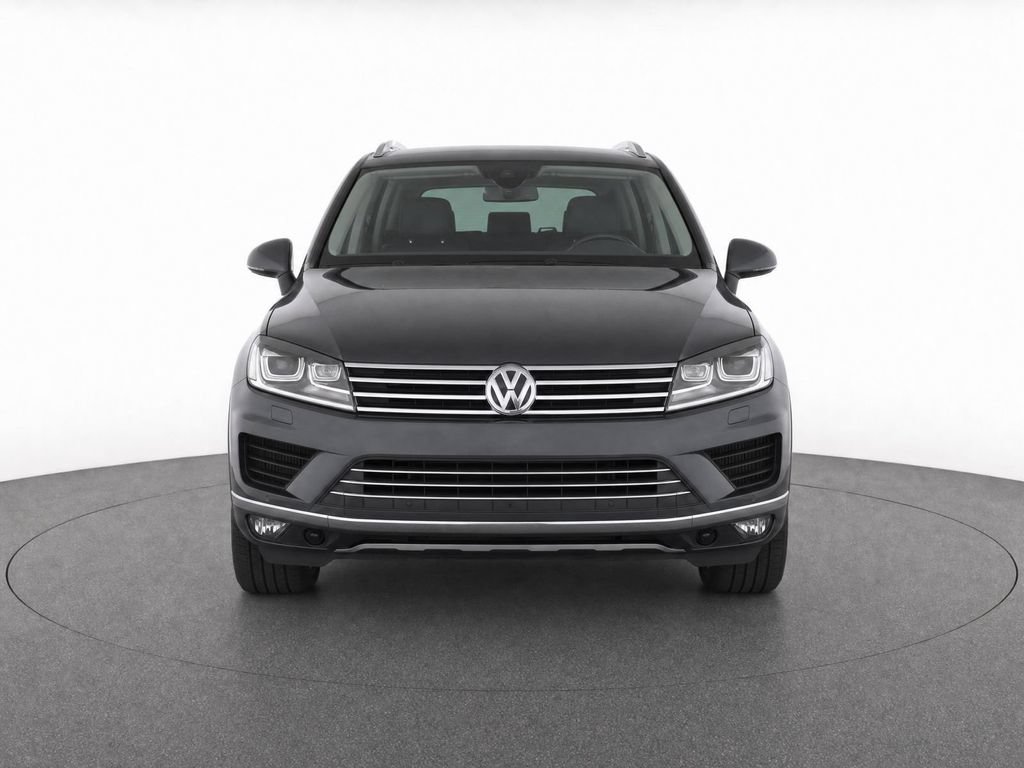 Used 2016 Volkswagen Touareg Sport AWD/4WD image 5