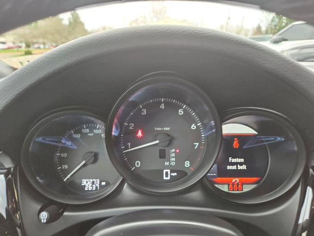 Used 2024 Porsche Macan AWD/4WD image 23