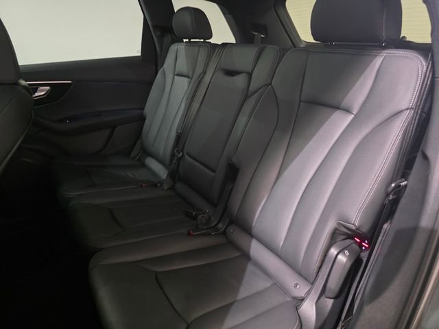 Used 2025 Audi Q7 2.0T Premium image 29