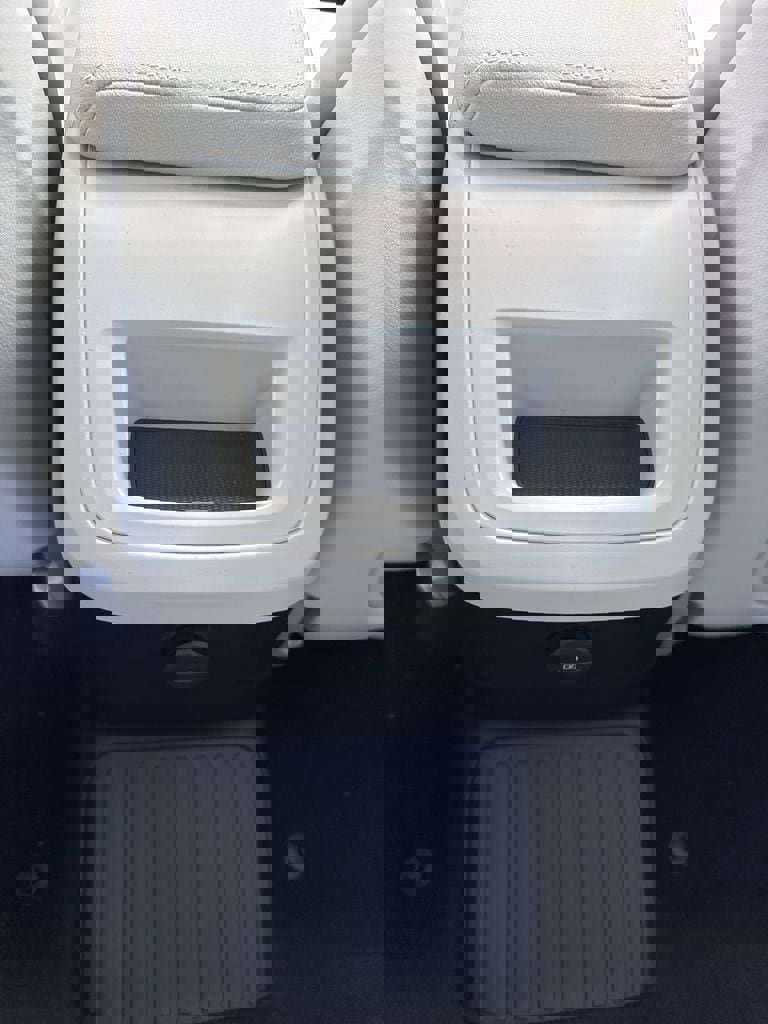 New 2025 Volvo XC60 T8 Ultra w/ Protection Package Premier image 16