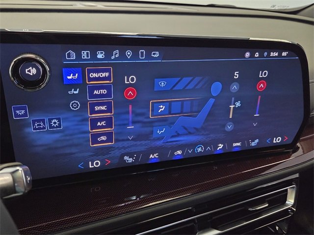 Used 2025 Chevrolet Traverse Z71 w/ Driver Confidence Package image 21