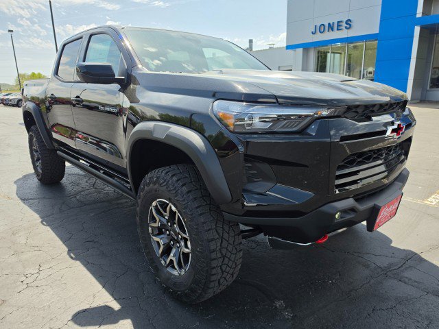 New 2026 Chevrolet Colorado ZR2 w/ Technology Package AWD/4WD image 7