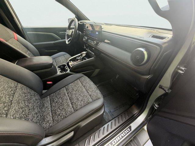Used 2024 Chevrolet Colorado Z71 w/ LPO, Dark Essentials Package AWD/4WD image 27