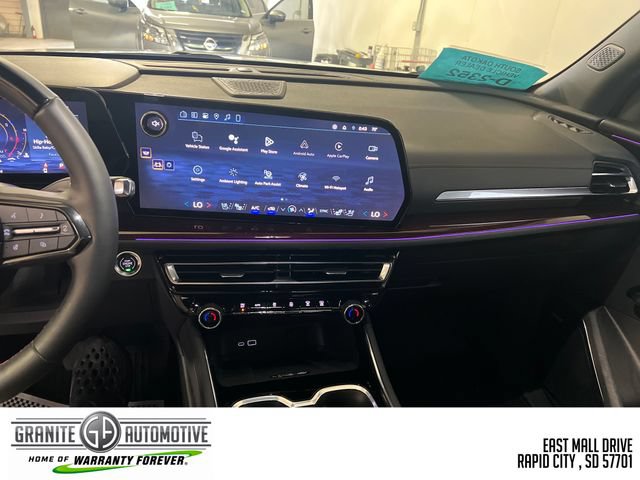 Used 2024 Chevrolet Traverse RS AWD/4WD image 13