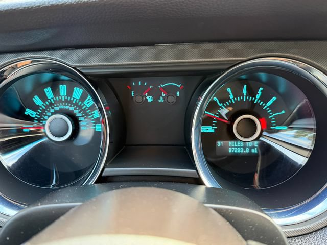 Used 2013 Ford Mustang Convertible RWD image 18