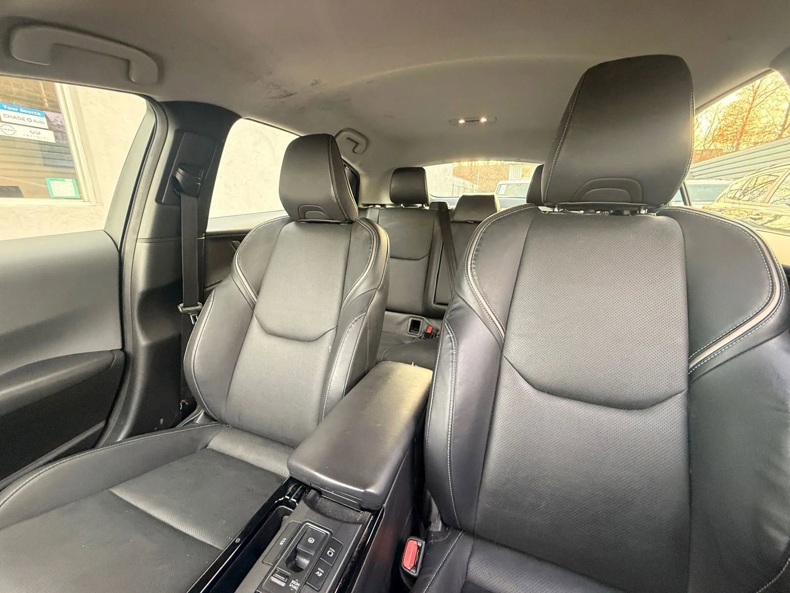 Used 2023 Toyota Prius XLE image 24