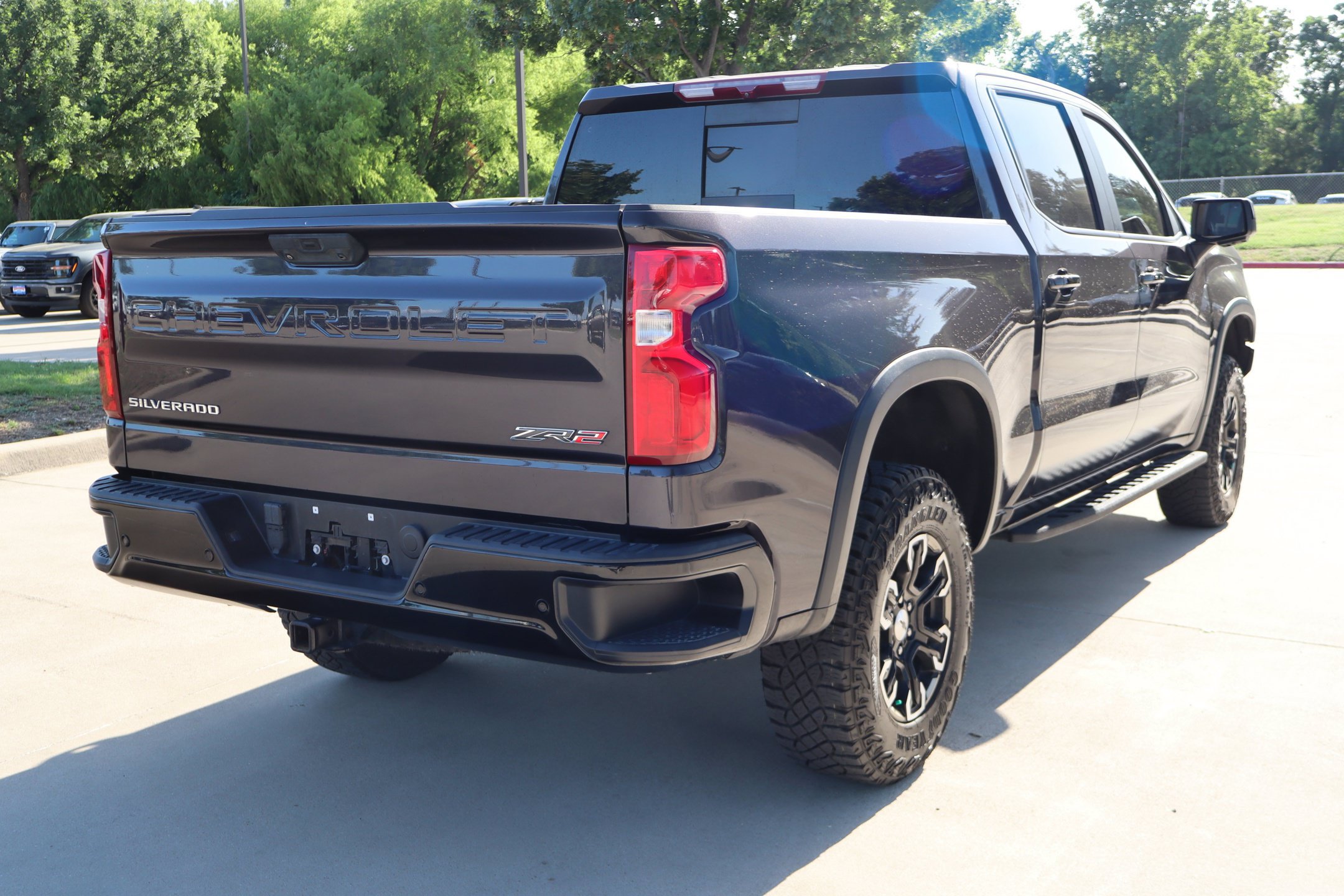 Used 2023 Chevrolet Silverado 1500 ZR2 AWD/4WD image 4