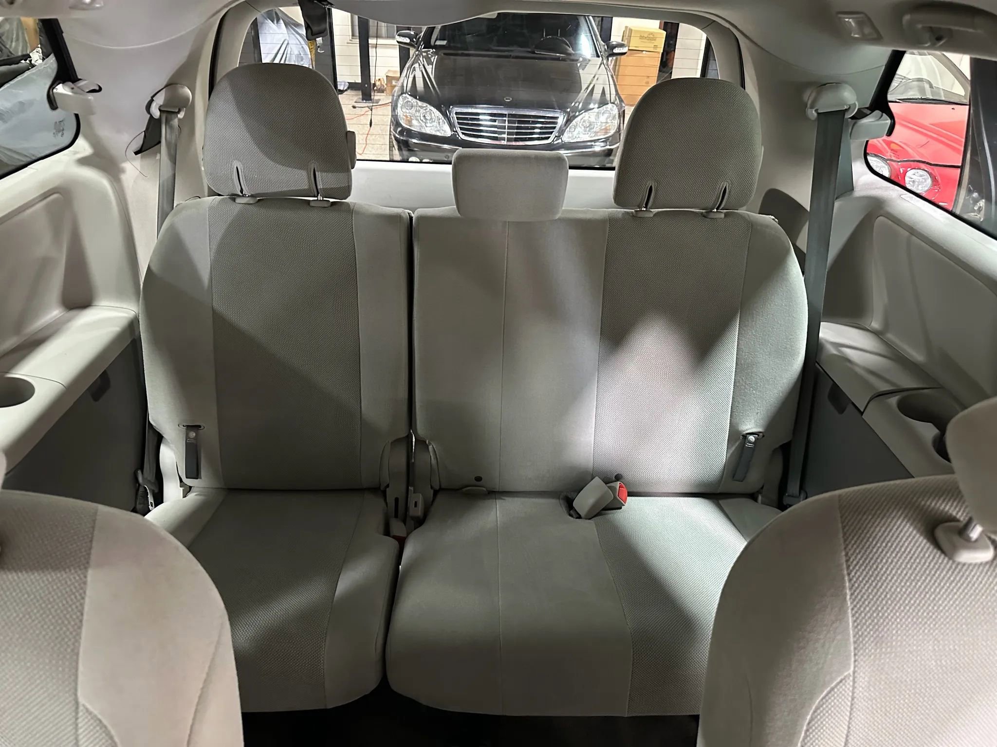 Used 2012 Toyota Sienna image 44