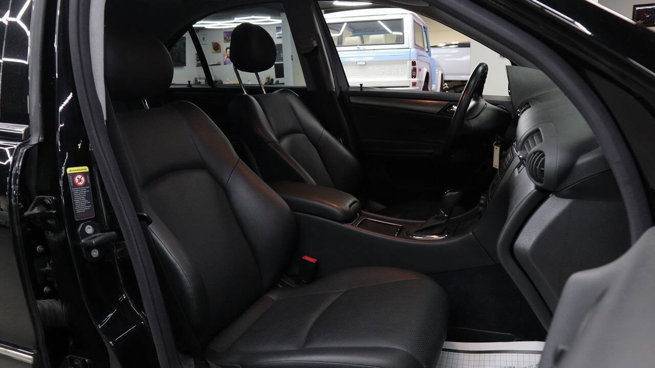 Used 2003 Mercedes-Benz C 230 Sedan image 31