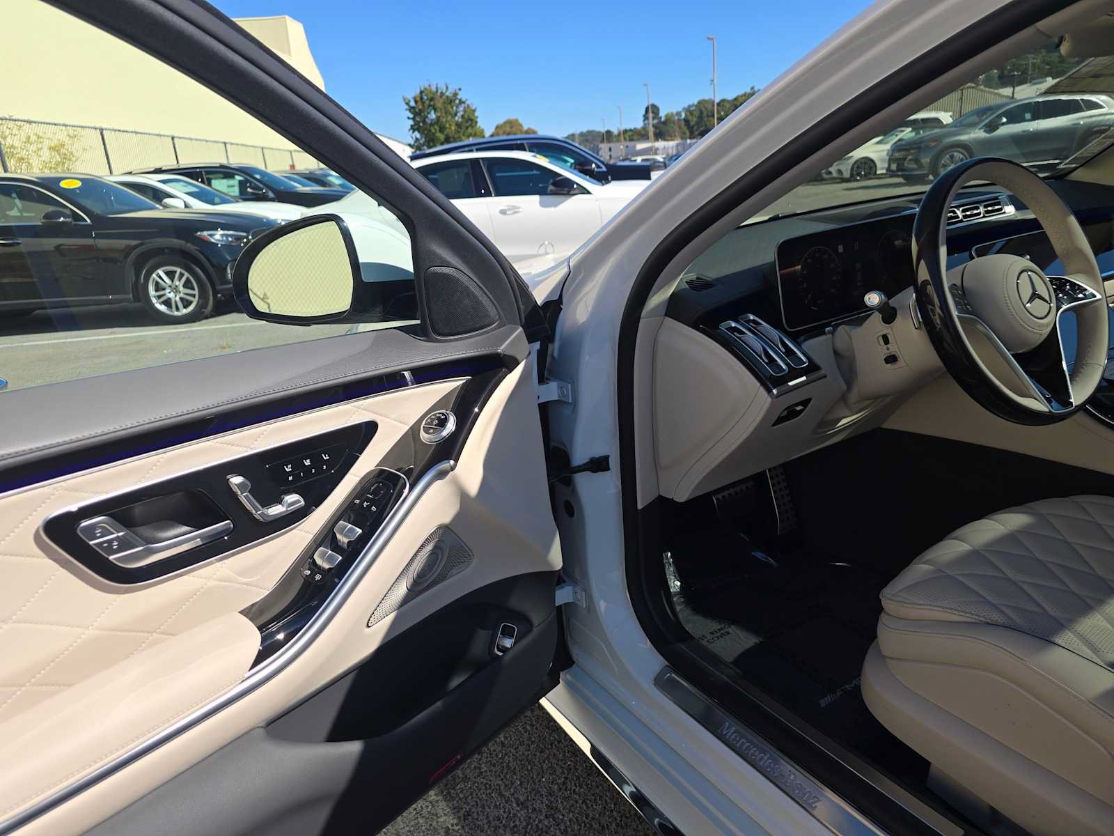 Used 2024 Mercedes-Benz S 580 4MATIC Sedan image 28