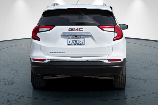 Used 2024 GMC Terrain SLT image 5