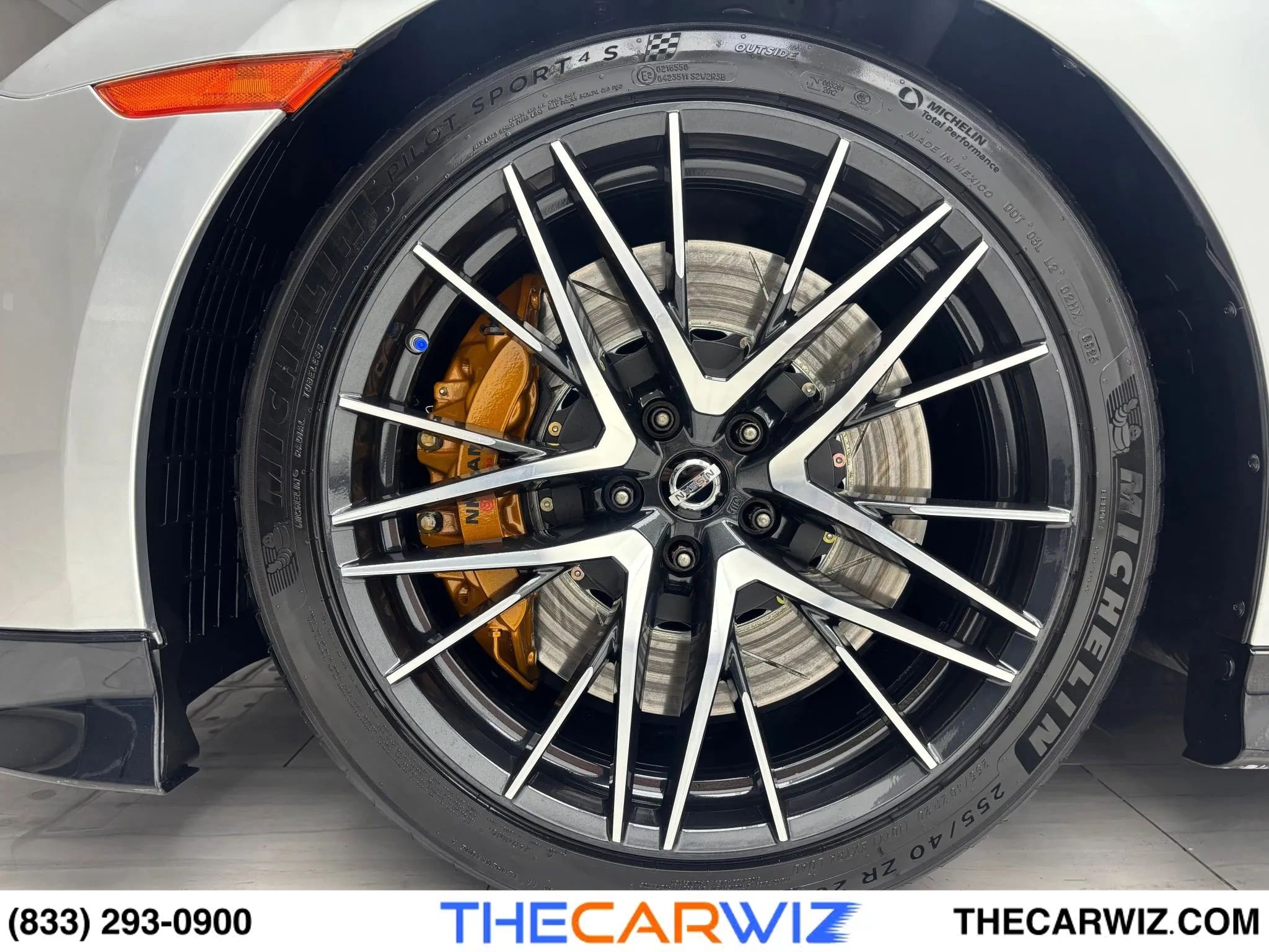 Used 2023 Nissan GT-R Premium w/ Premium Interior Package image 13