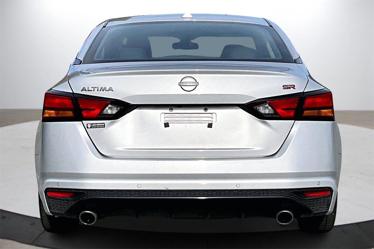 Used 2024 Nissan Altima 2.5 SR image 8