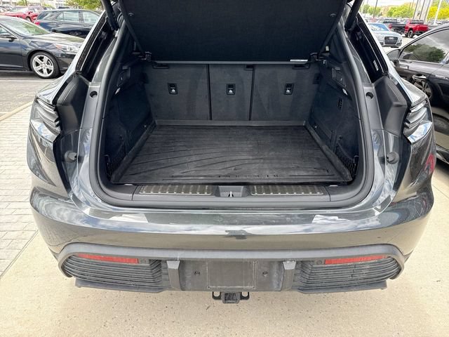 Used 2024 Porsche Macan 4 Electric AWD/4WD image 24