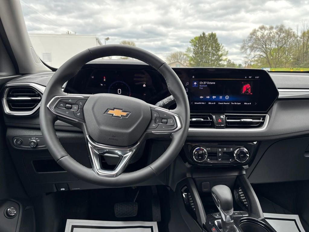 New 2026 Chevrolet TrailBlazer LT w/ Convenience Package FWD image 11