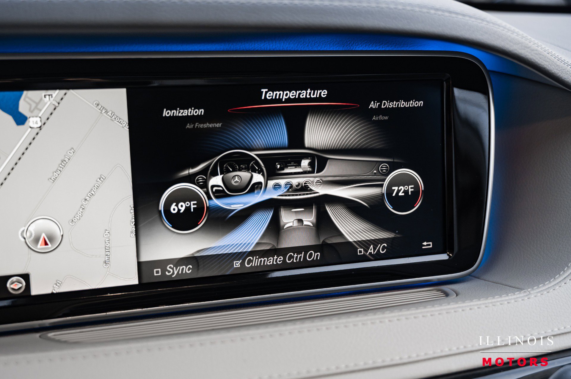 Used 2015 Mercedes-Benz S 550 Sedan w/ Premium 1 Package image 22