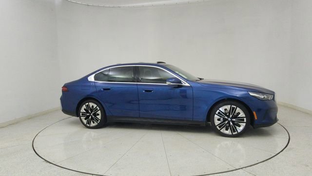 Used 2026 BMW 530i xDrive image 62