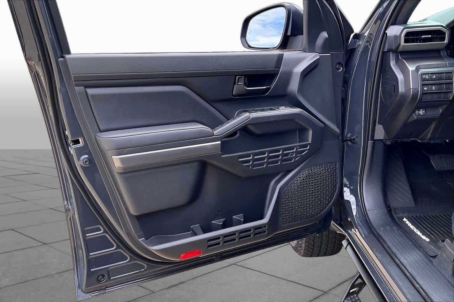 New 2026 Toyota Tacoma SR5 AWD/4WD image 10