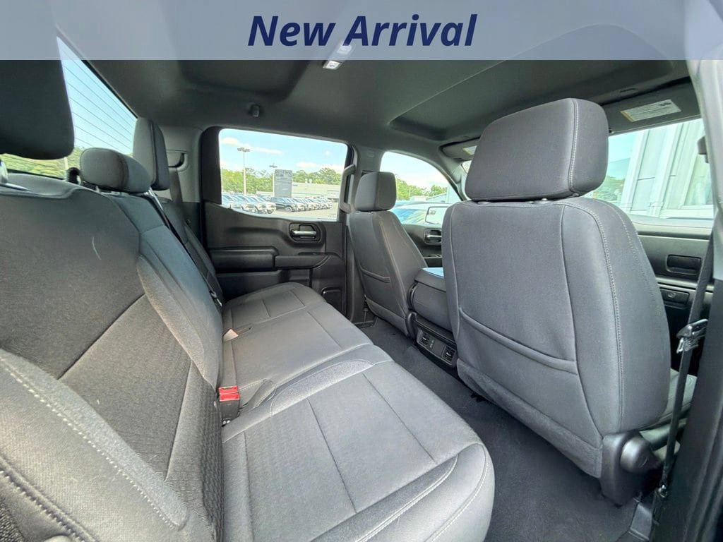 Used 2024 Chevrolet Silverado 1500 Custom Trail Boss w/ LPO, Dark Essentials Package AWD/4WD image 7