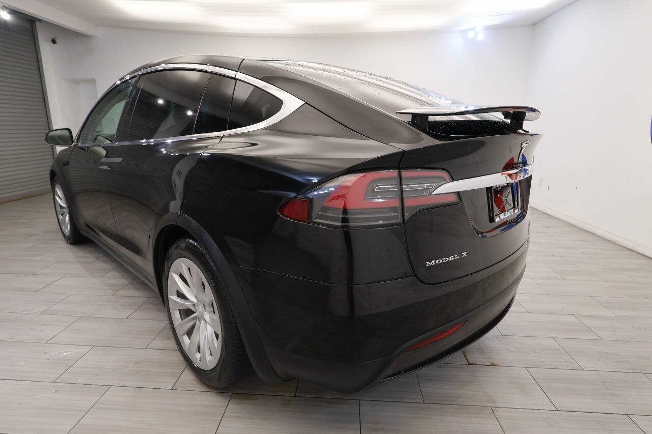 Used 2017 Tesla Model X 75D AWD/4WD image 3