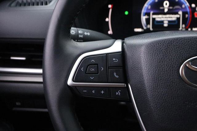 Certified 2025 Toyota Grand Highlander AWD image 13