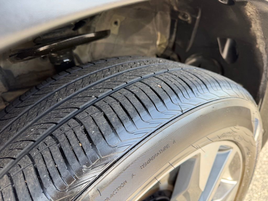 Used 2025 INFINITI QX60 Luxe image 50