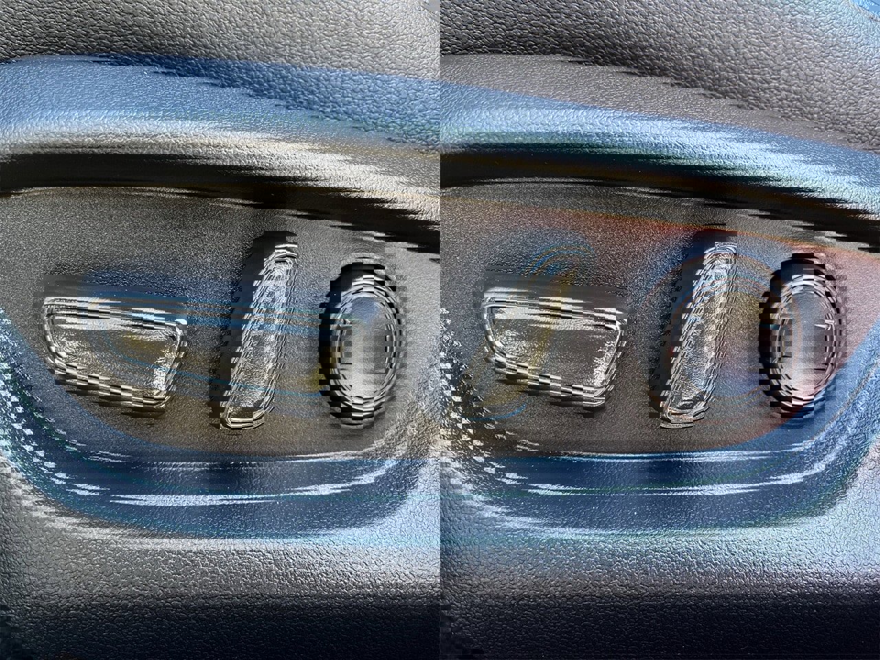 Used 2025 Toyota Camry SE image 23