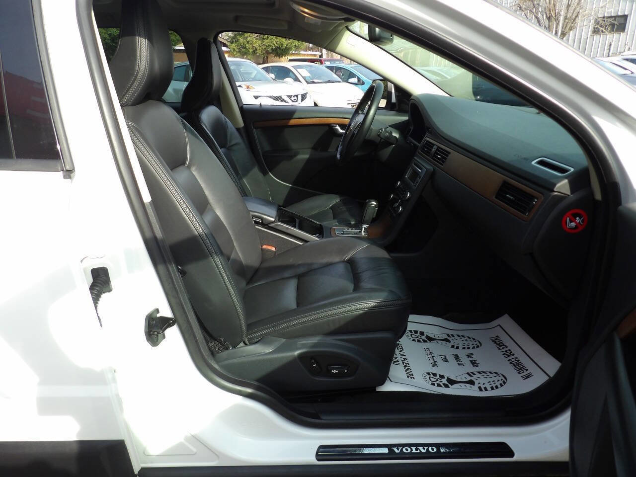 Used 2009 Volvo XC70 3.2 image 6