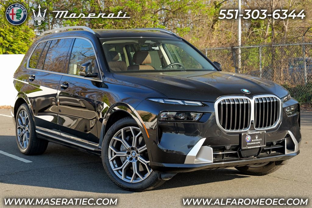 Used 2024 BMW X7 xDrive40i w/ Climate Comfort Package AWD/4WD image 1
