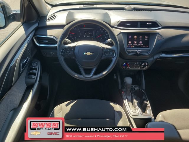 Used 2023 Chevrolet TrailBlazer LT FWD image 11