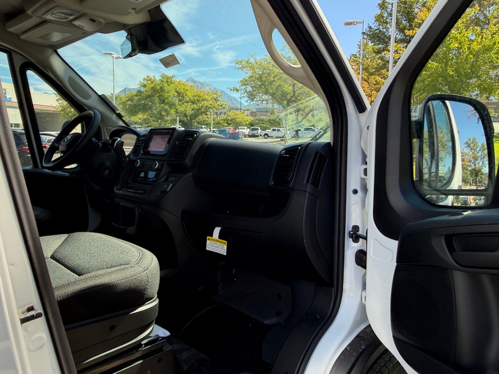 New 2027 RAM ProMaster 2500 w/ Convenience Group FWD image 16