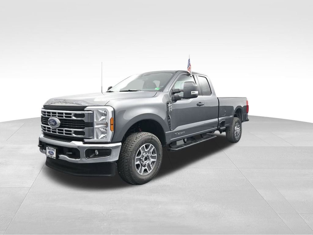 New 2025 Ford F250 XLT image 4