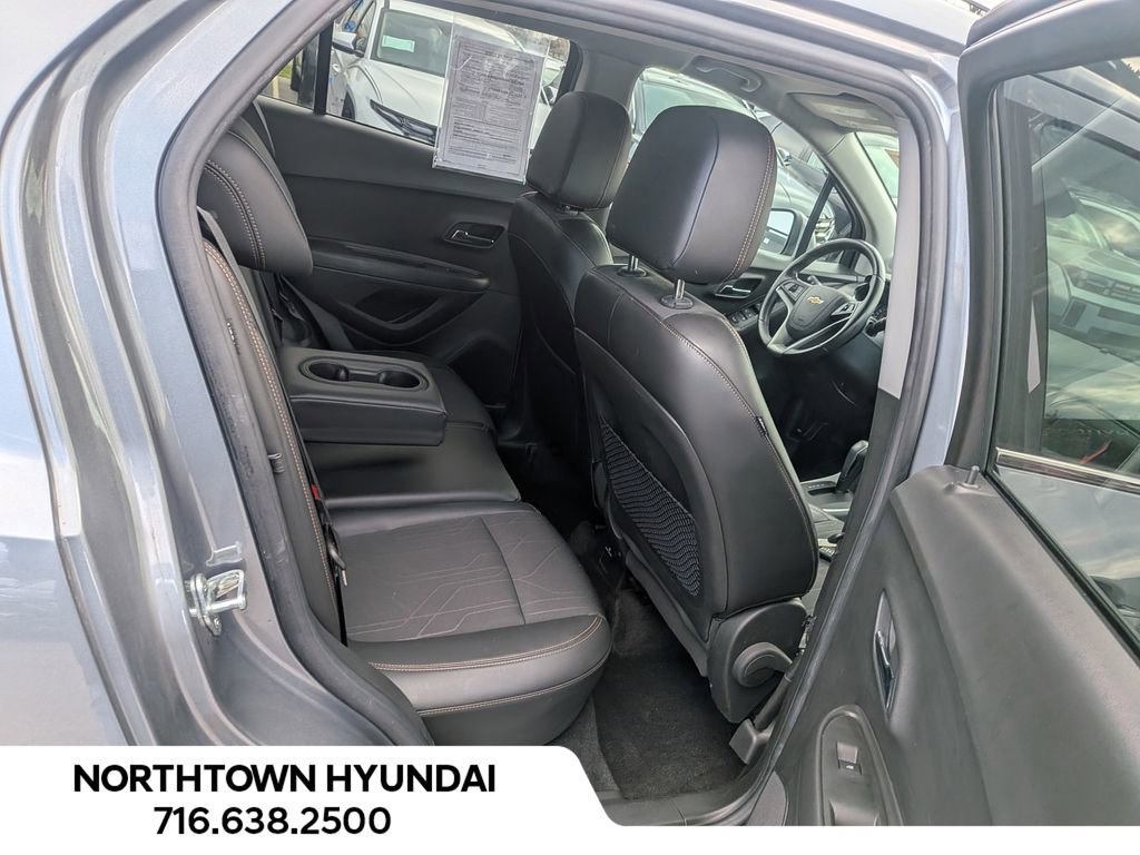 Used 2019 Chevrolet Trax LT w/ LT Convenience Package AWD/4WD image 33