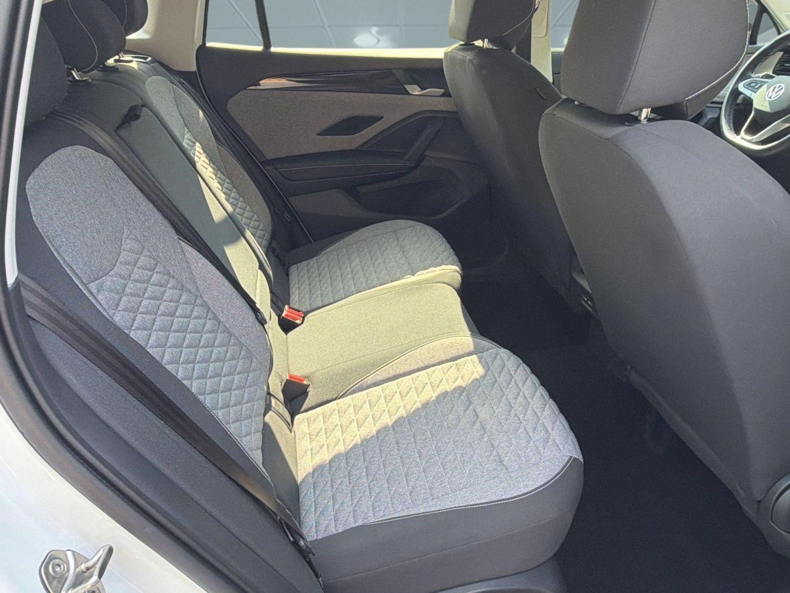 Used 2025 Volkswagen Tiguan S FWD image 29