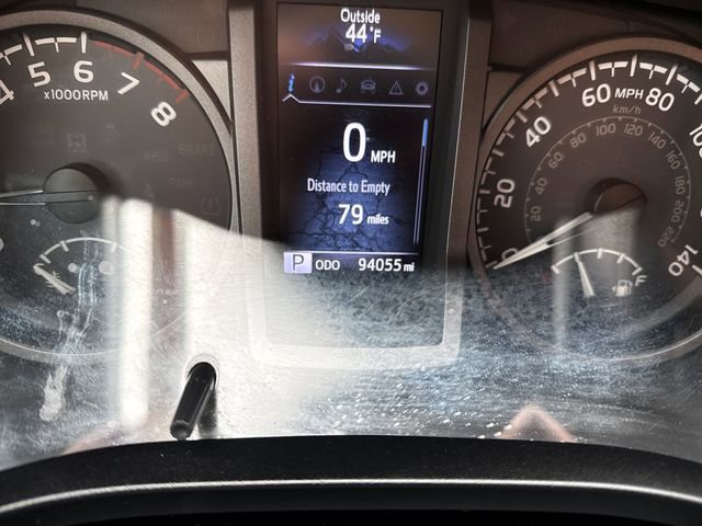 Used 2018 Toyota Tacoma TRD Off-Road image 23