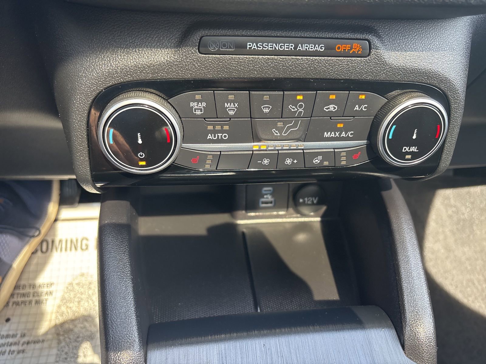 Used 2022 Ford Escape SEL image 23