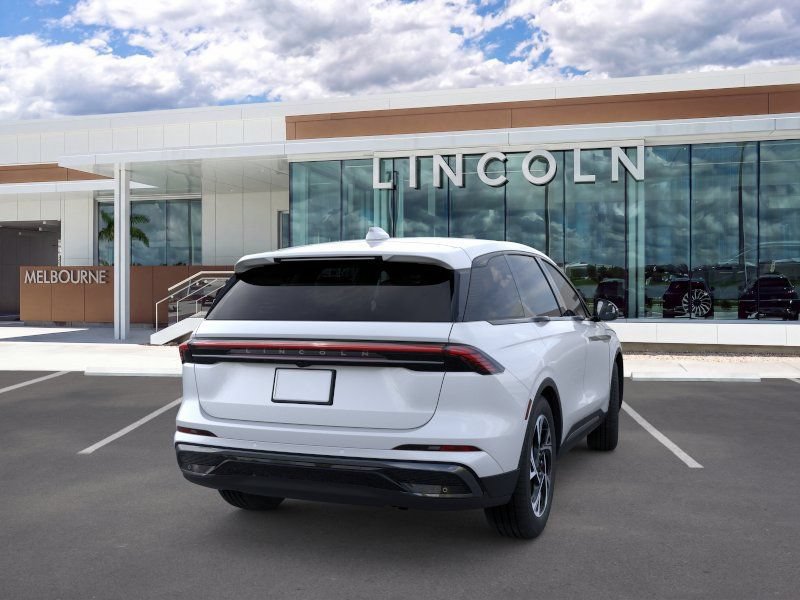 New 2026 Lincoln Nautilus Premier w/ Jet Appearance Package AWD/4WD image 8