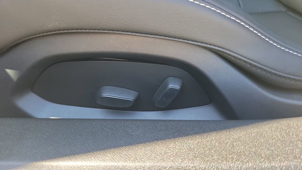 Used 2025 Chevrolet Corvette Z06 image 19