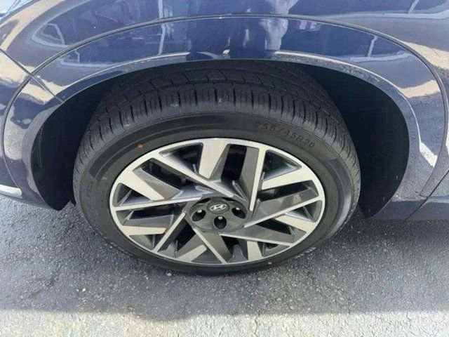 Used 2023 Hyundai Santa Fe Calligraphy w/ Cargo Package image 18