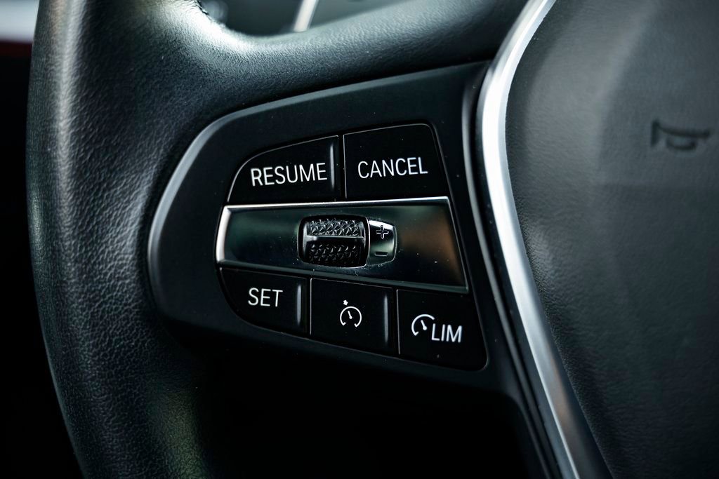 Used 2023 BMW 330i xDrive 330i xDrive w/ Driving Assistance Package image 32