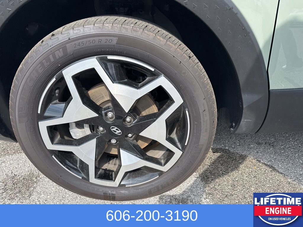 Used 2024 Hyundai Santa Cruz Limited image 11