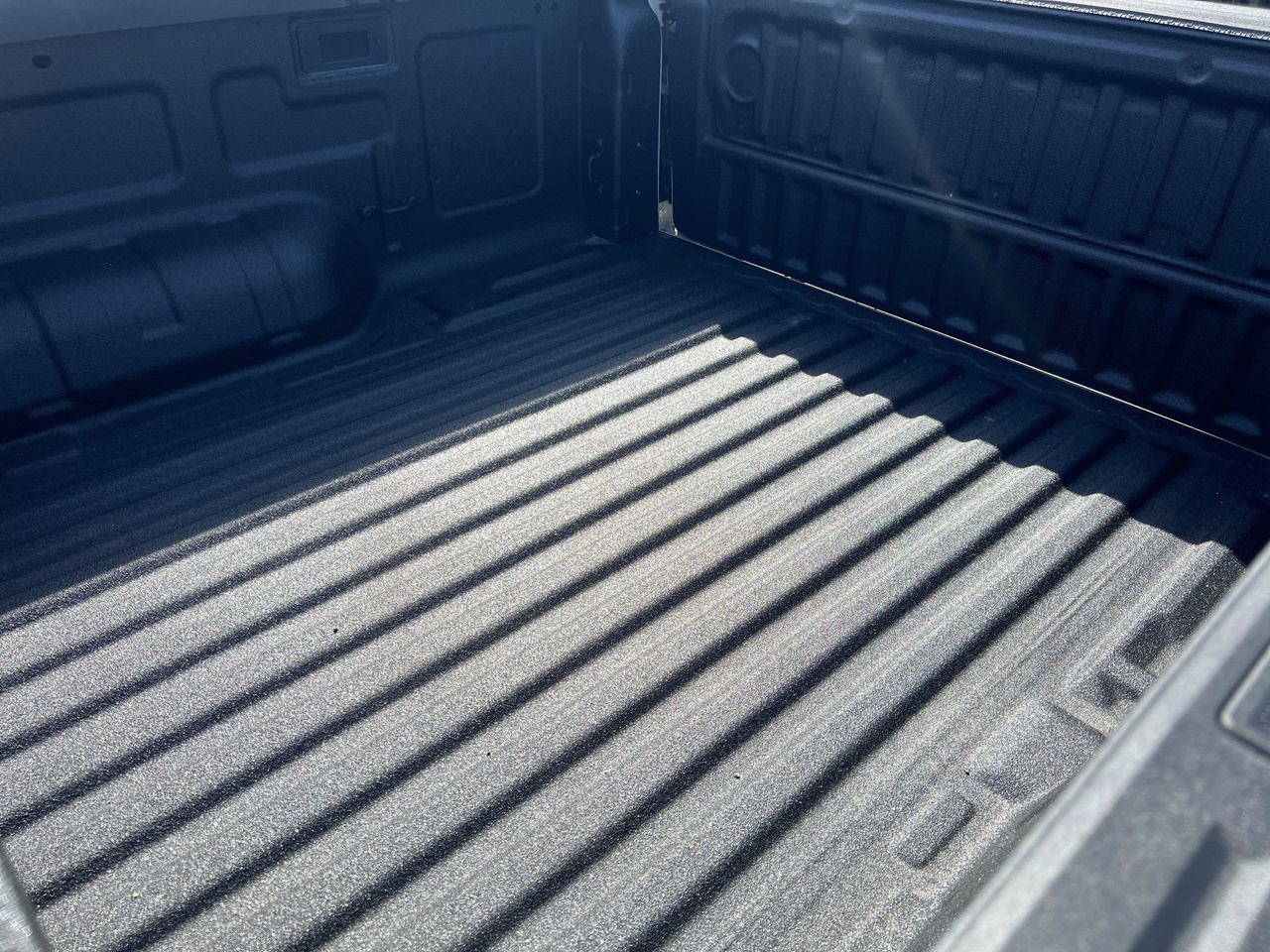 New 2025 Ford Ranger XLT w/ FX4 Off-Road Package AWD/4WD image 19