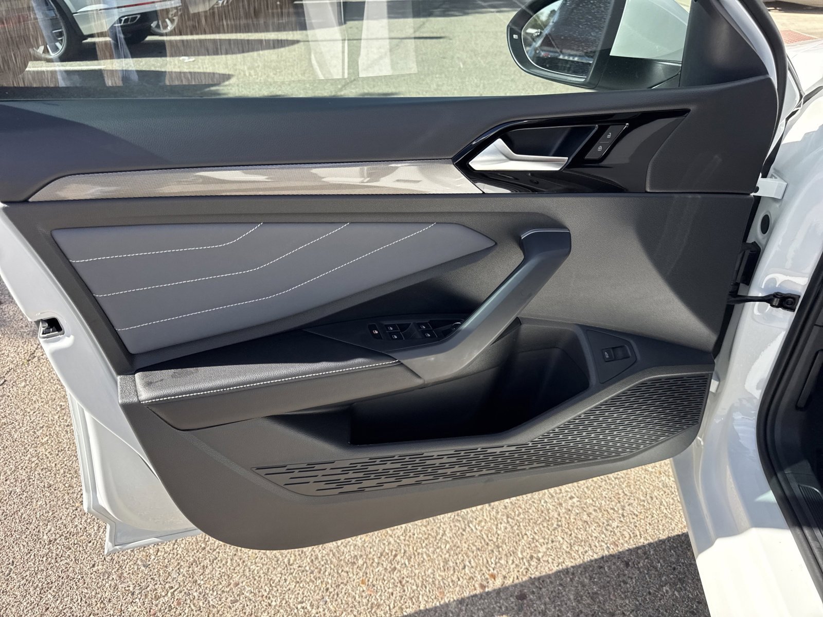 New 2026 Volkswagen Jetta SEL image 11