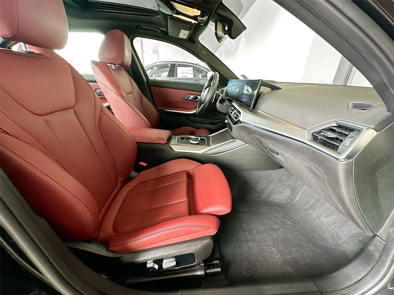 Certified 2023 BMW 330i xDrive Sedan w/ M Sport Package image 29