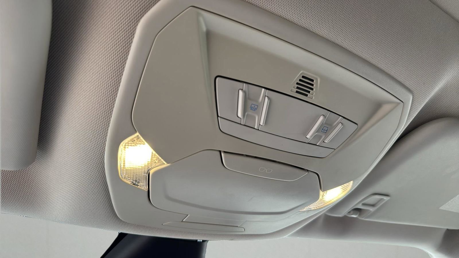 Used 2017 Ford Escape Titanium w/ Equipment Group 301A image 22