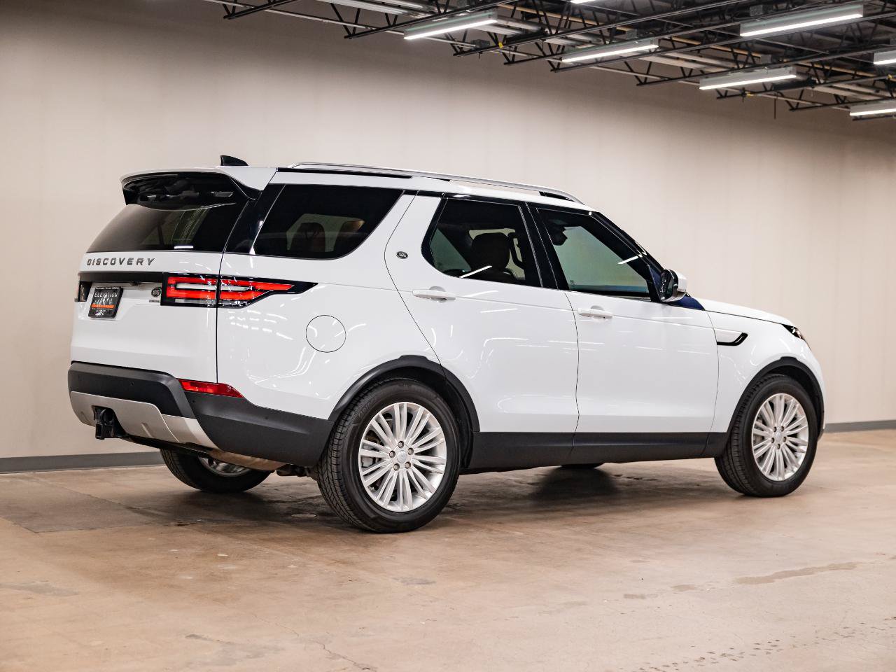 Used 2019 Land Rover Discovery HSE AWD/4WD image 34