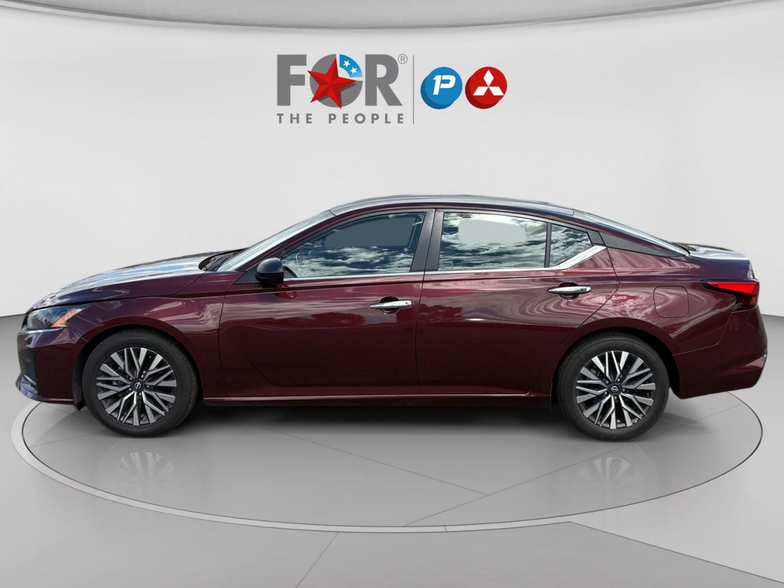 Used 2025 Nissan Altima 2.5 SV FWD image 2